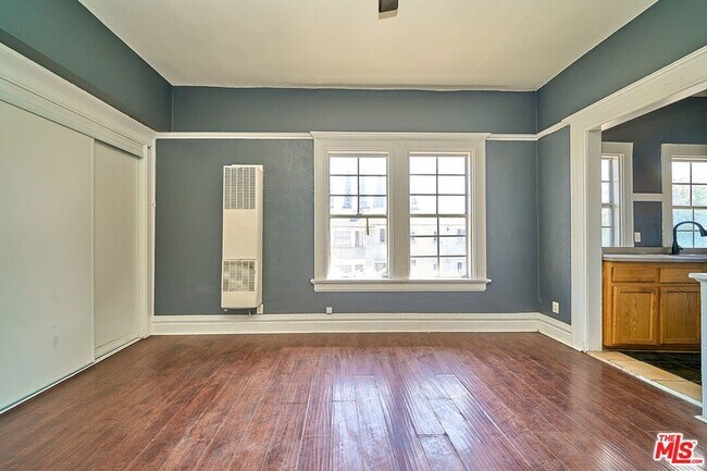 Building Photo - 1347 Valencia St