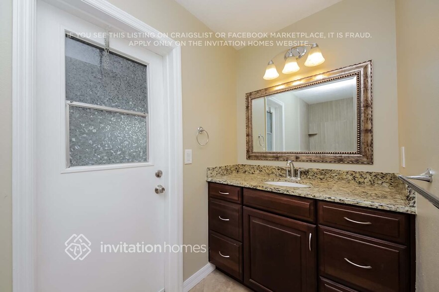 Building Photo - 8140 Caraway Dr