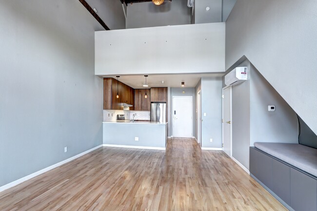 Building Photo - 2711 Welton St