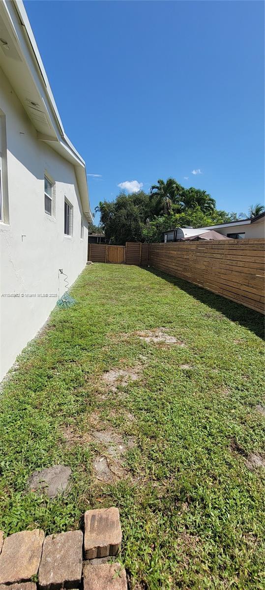 Building Photo - 9060 SW 53rd St
