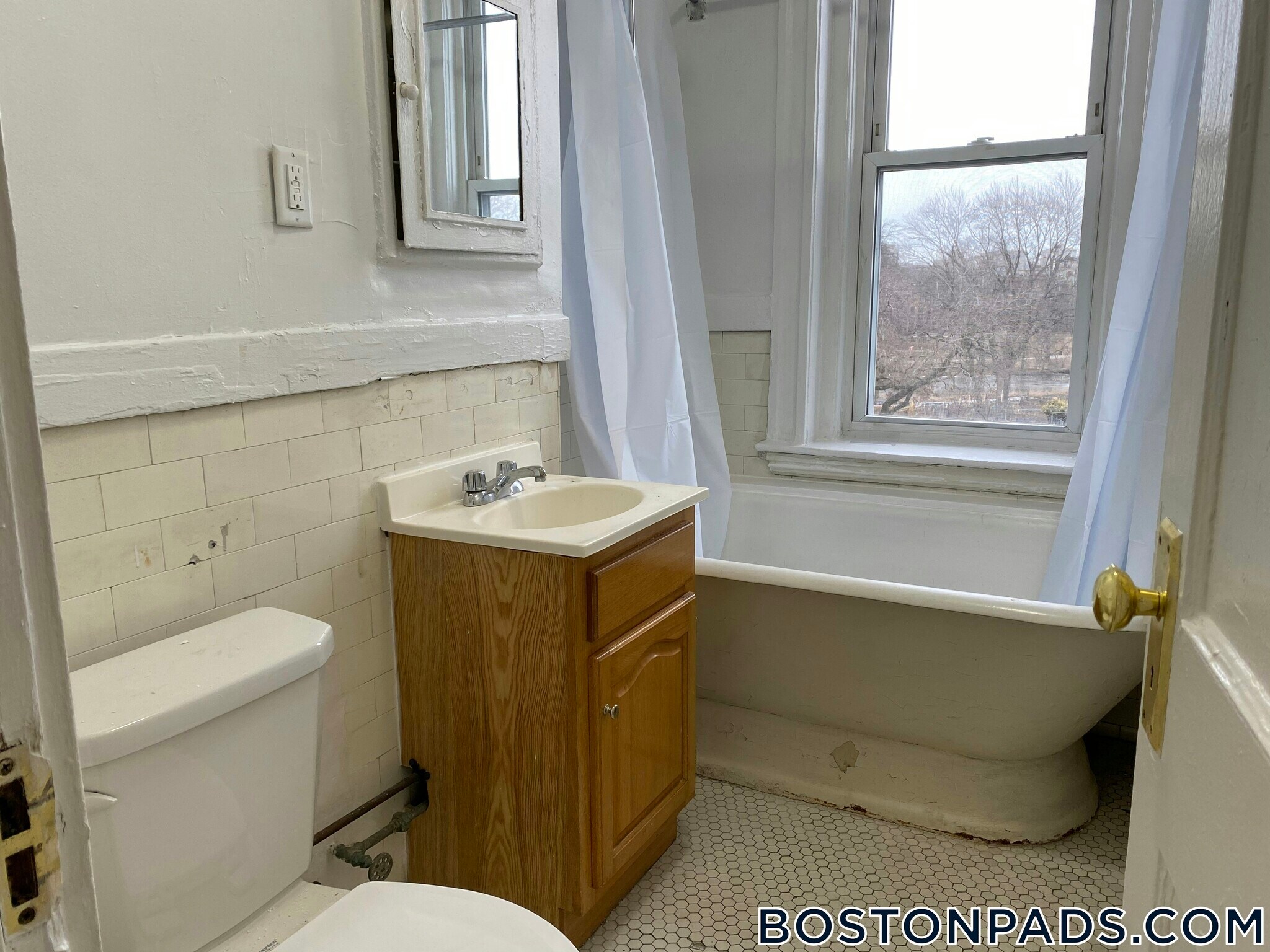 Building Photo - 1175 Boylston St