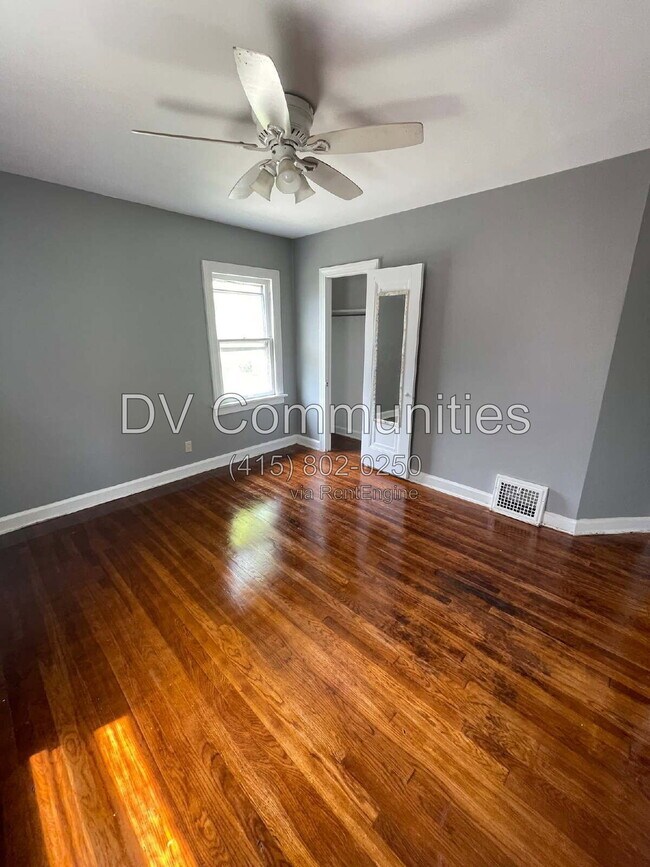 Building Photo - 1504 Sherbrook Rd