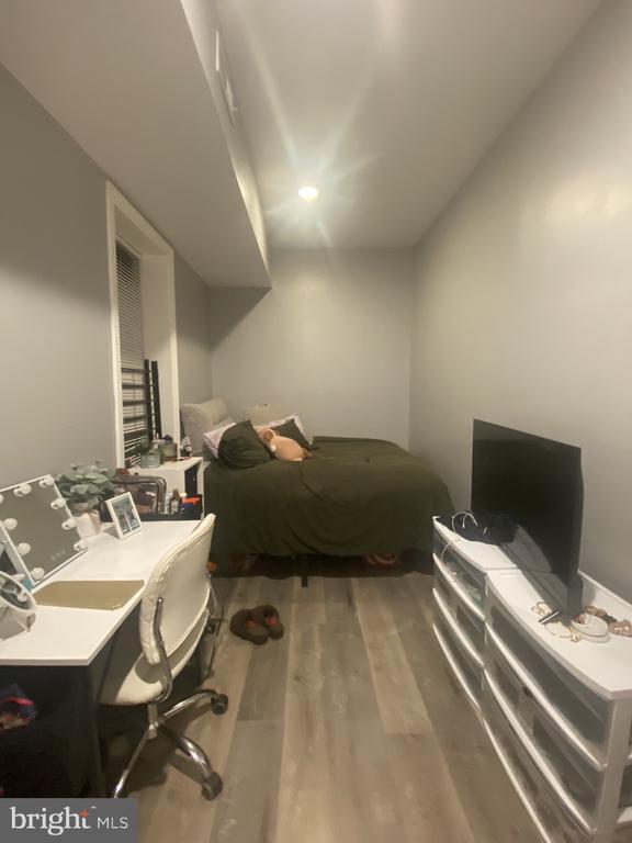 Building Photo - 1717 Fontain St