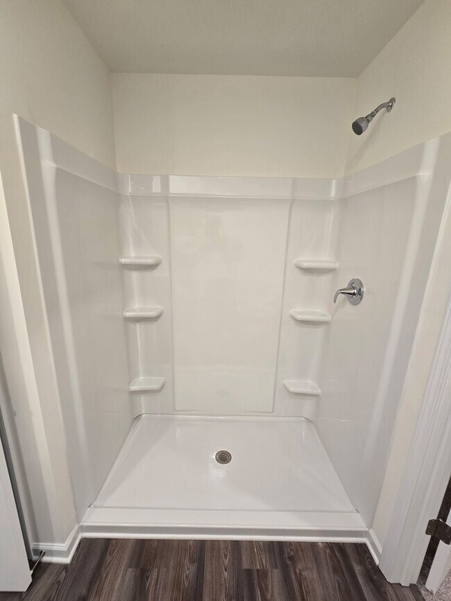 Building Photo - 1925 Calvin Ave