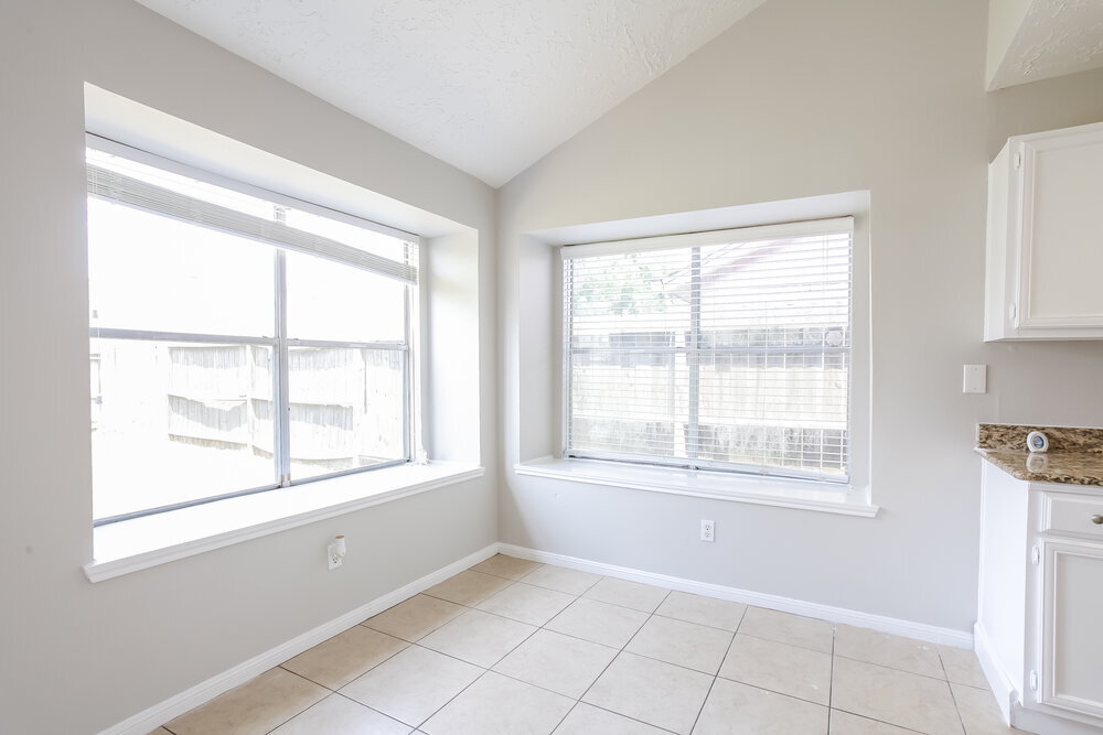 Building Photo - 16158 Coyridge Ln