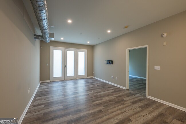 Building Photo - 5300 Peachtree Blvd