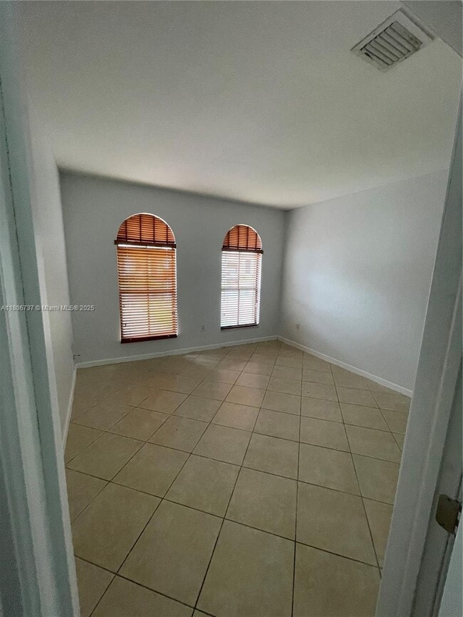 Building Photo - 3252 NW 103rd Pl
