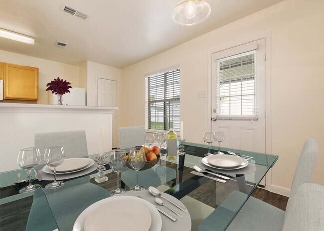 Building Photo - 2117 Saint Lucia Calle