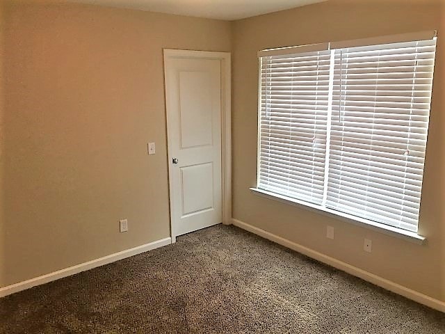 Building Photo - 30 Winslow Cir