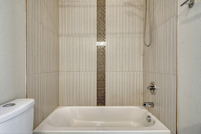 Building Photo - 534 S Lincoln St