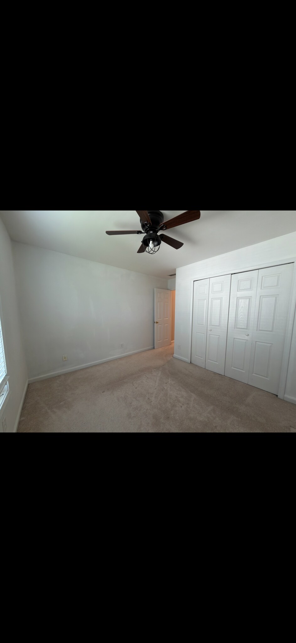 Building Photo - 1570 Valley Club Dr