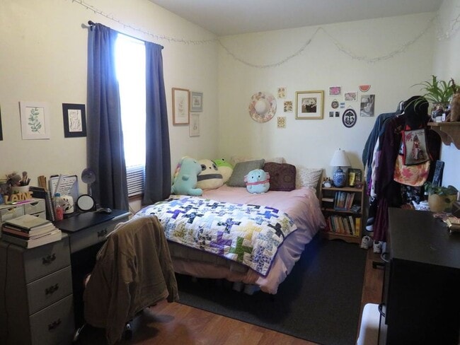 Building Photo - 709 Hudson St