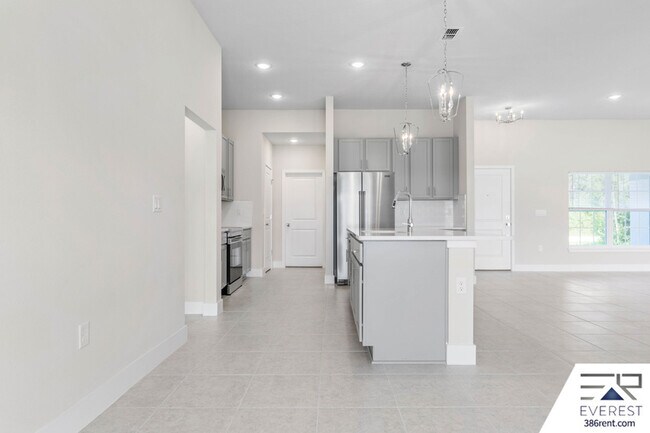 Building Photo - 34 Burnell Dr