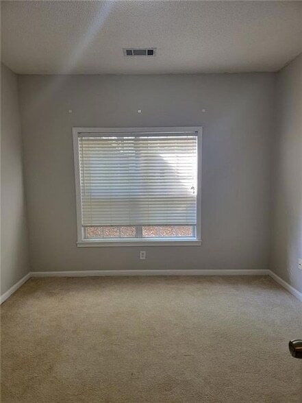 Building Photo - 101 Spring Heights Ln