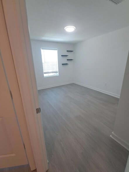 Building Photo - 4309 Hammock Grove Dr