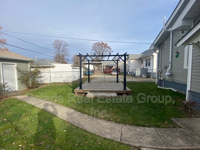 Building Photo - 1102 N Emerson Ave
