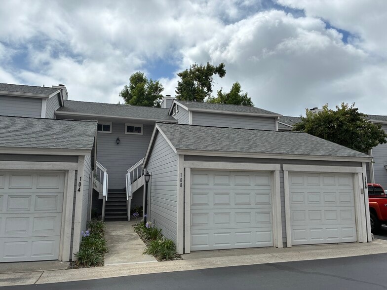Building Photo - 106 Mangano Cir