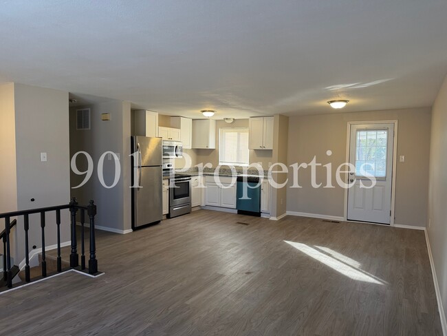 Building Photo - 6835 Autumnhill Ln