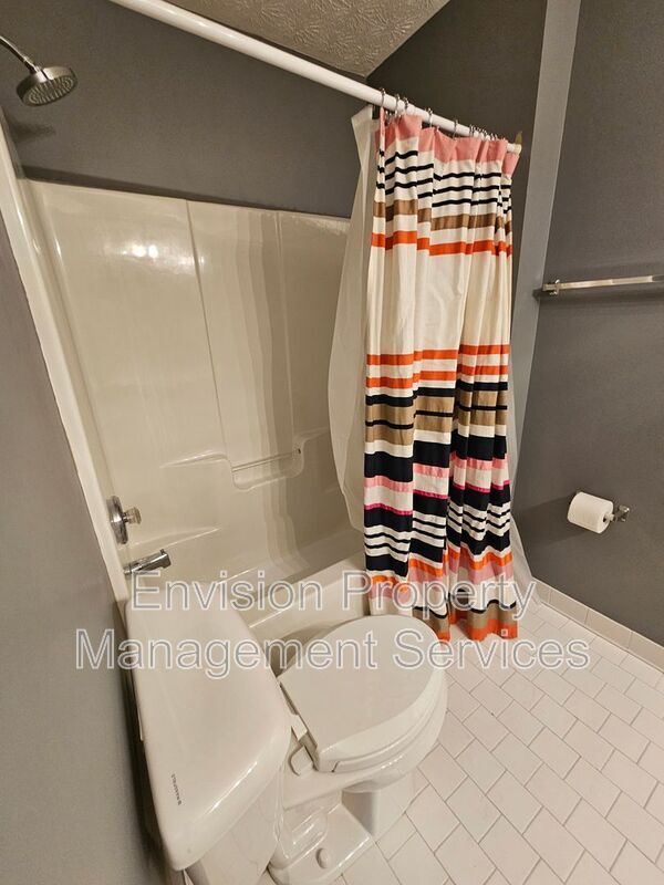 Building Photo - 192 Ashley Dr