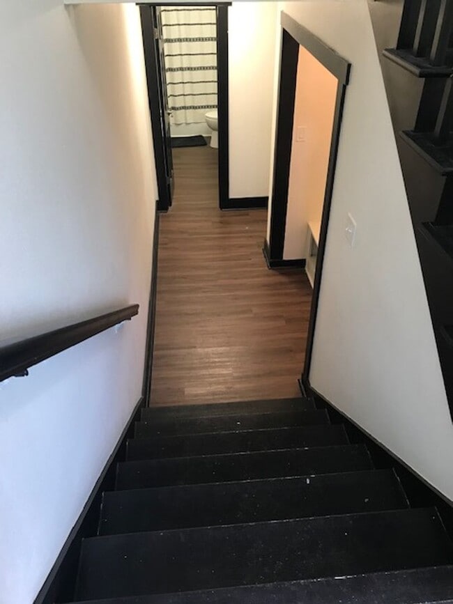 Building Photo - Breckenridge House