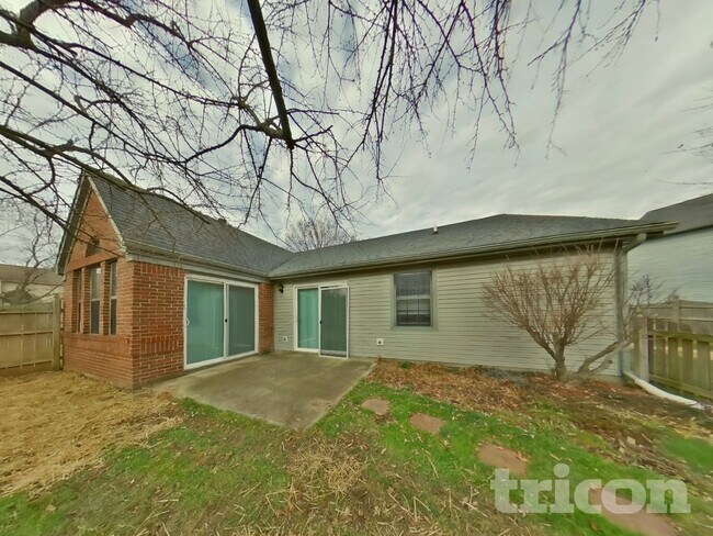 Building Photo - 6621 Pamona Cir