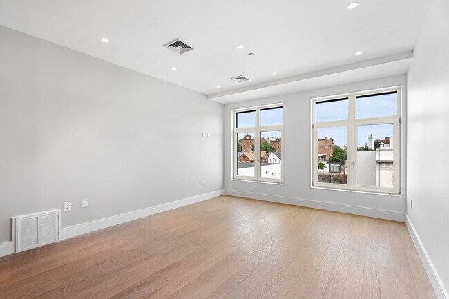 Building Photo - 67 Walnut Pl