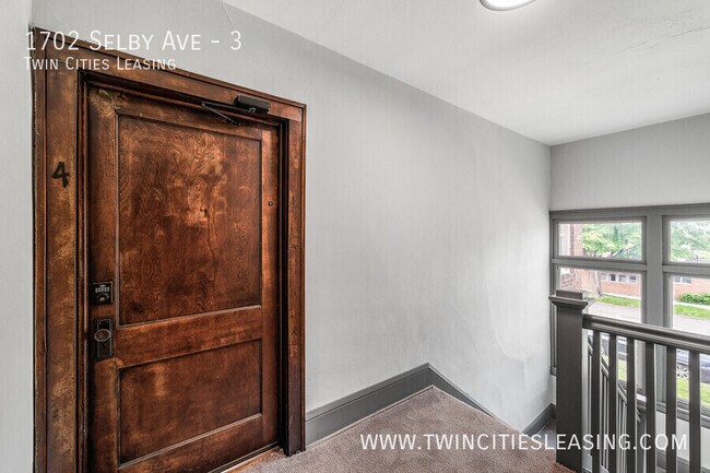 Building Photo - 1702 Selby Ave