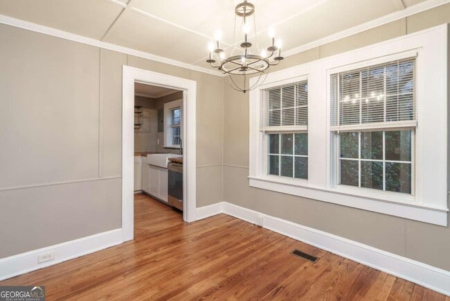 Building Photo - 240 Boulevard