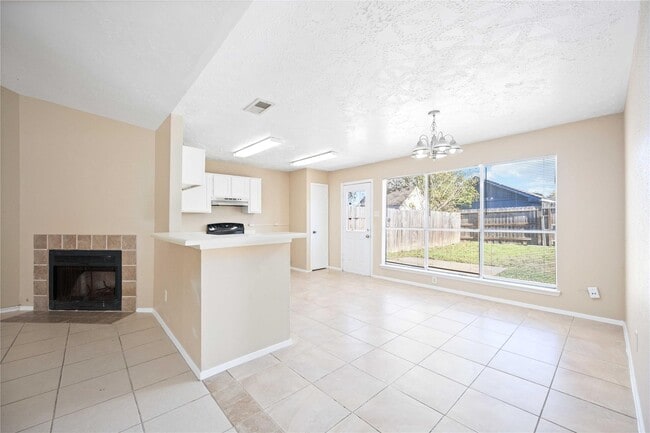 Building Photo - 3811 Meadow Pl Dr