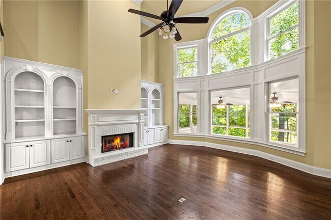 Building Photo - 710 Weybridge Pl