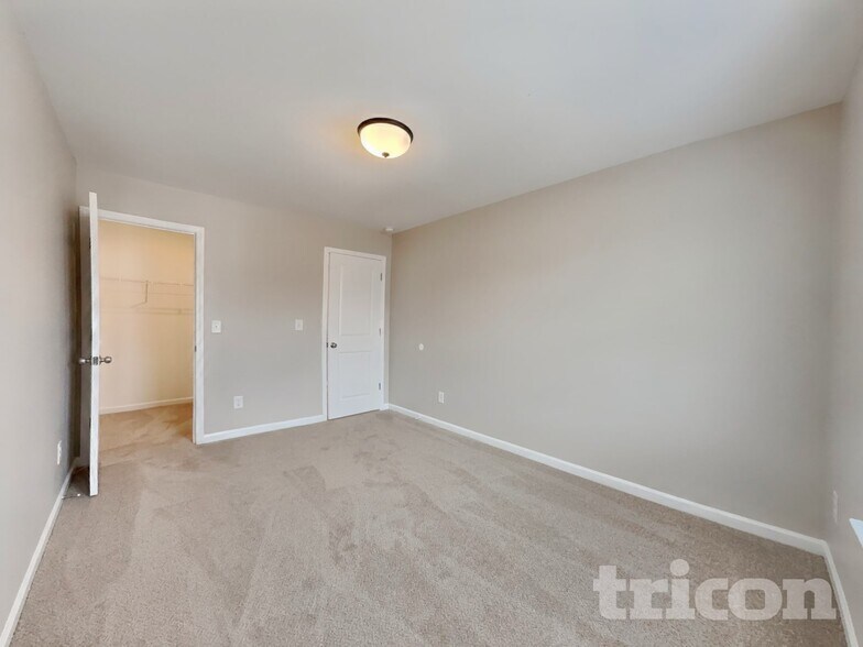 Building Photo - 152 Walker Grv Ln