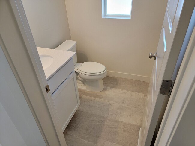 Building Photo - BRAND NEW Gorgeous Magna Townhomes!!!