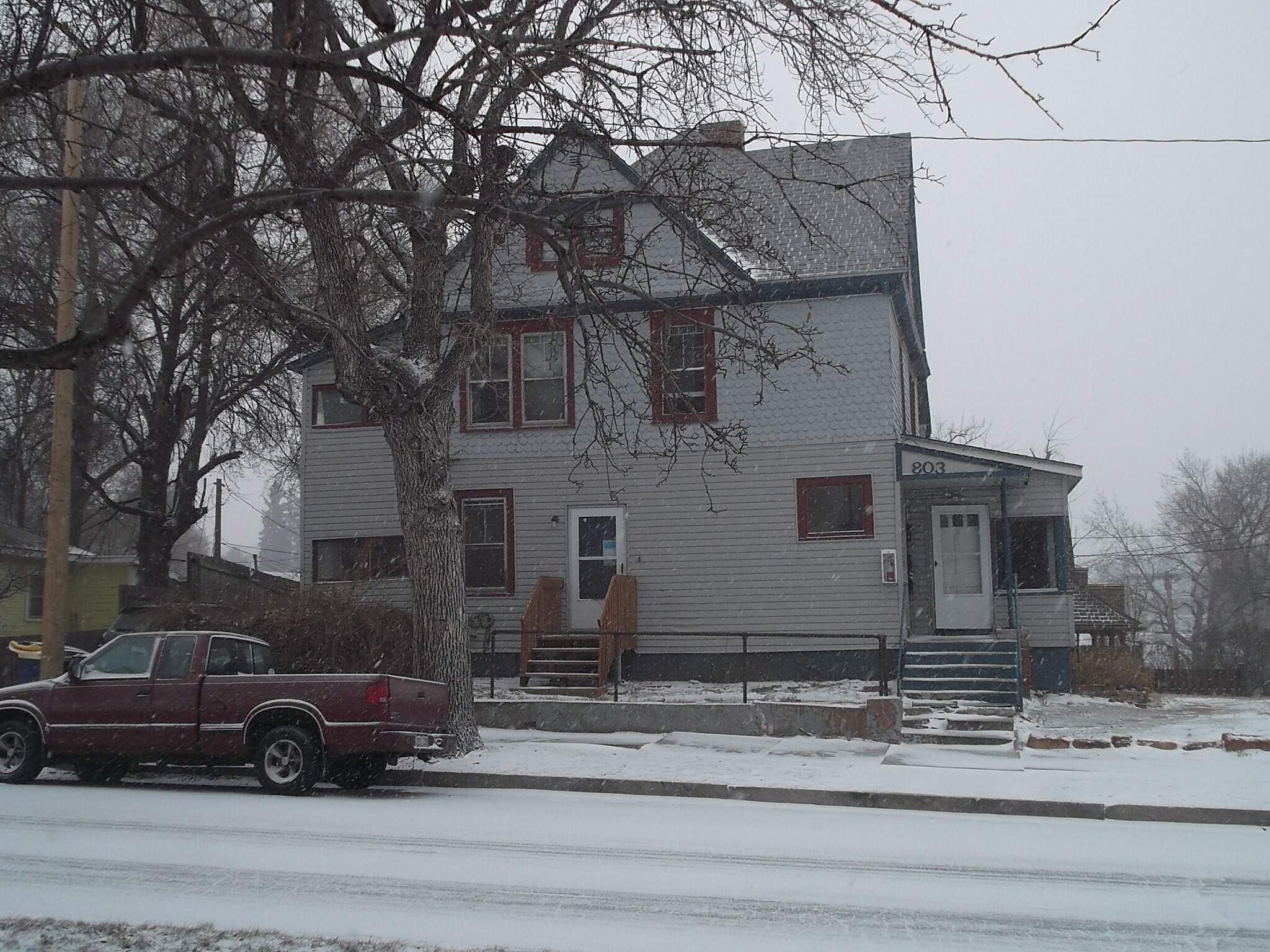Building Photo - 803 E Kiowa St