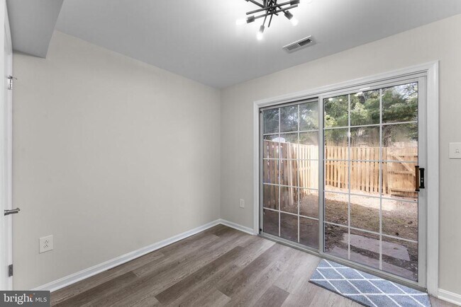 Building Photo - 3484 Legere Ct