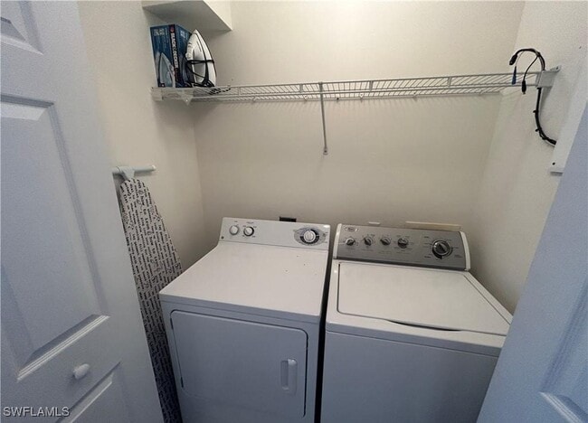 Building Photo - 1088 Oxford Ln