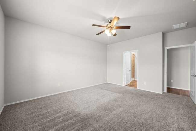 Building Photo - 16868 Pink Wintergreen Dr