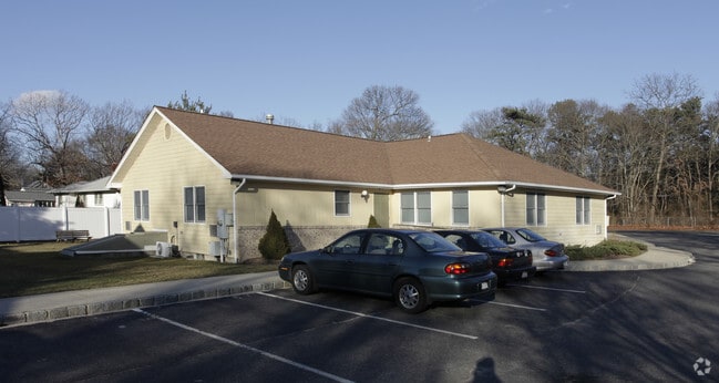 Building Photo - Heckscher Gardens
