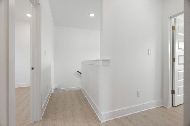 Building Photo - The Aspen at Been Road Villas 3 Bed, 2 Bath