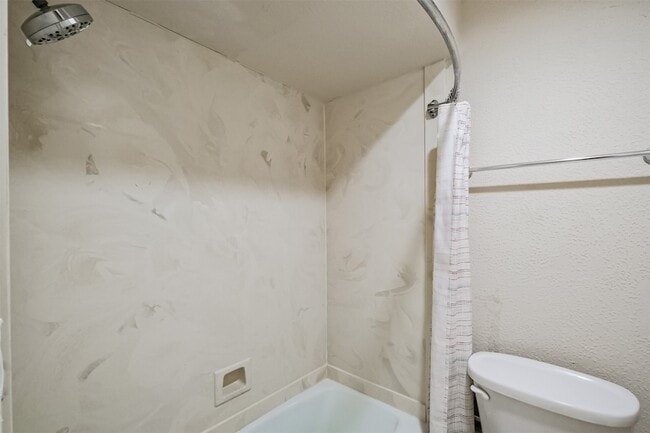 Building Photo - 12214 Cypresswood Dr