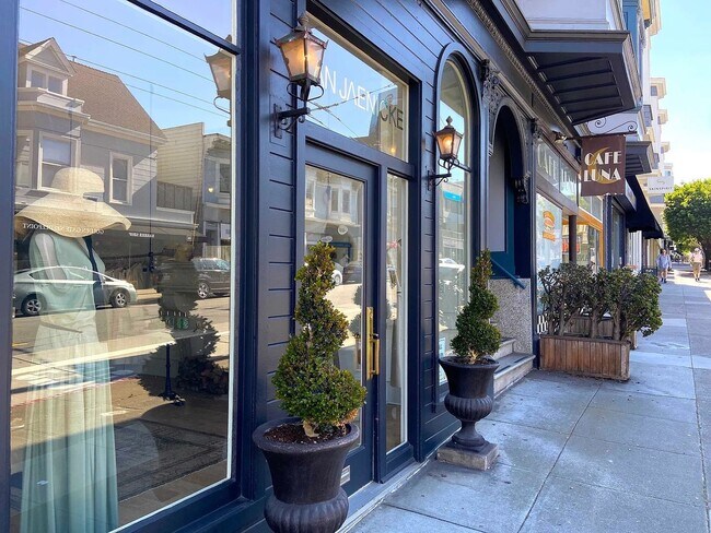 Building Photo - Charming 2 BR | 2.5 BA in Presidio Heights