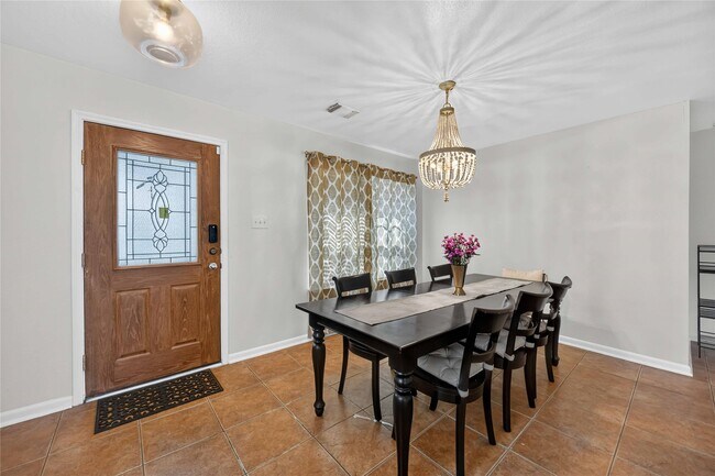 Building Photo - 14123 Autumn Ridge Trail Dr
