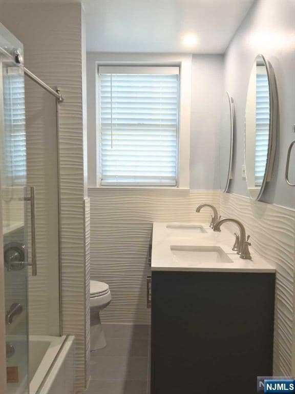 Building Photo - 211 Kenilworth Rd