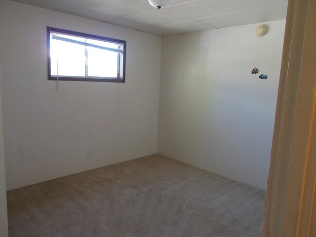 Building Photo - 164 Wolfe St