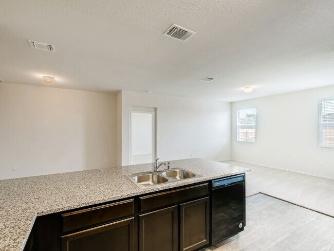 Building Photo - 3705 Canaan Matthew Dr