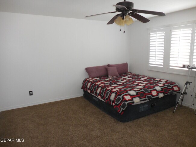 Building Photo - 3143 Red Maple