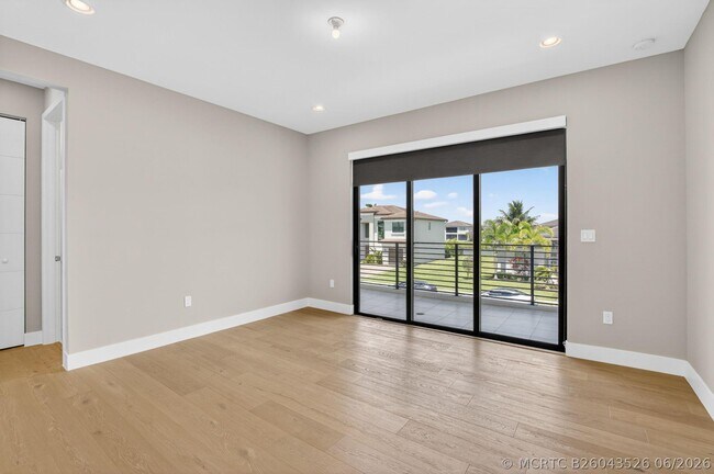 Building Photo - 17089 Rainbow Fls Trl