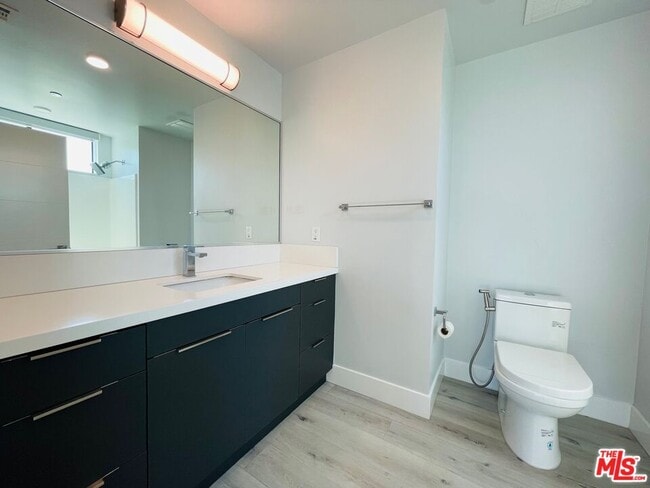 Building Photo - 14612 Calvert St