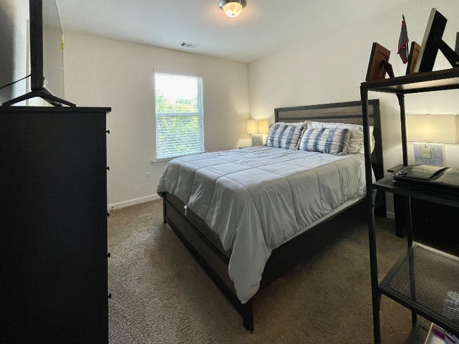Building Photo - 2644 Stonekey Bend