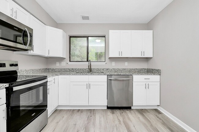 Building Photo - 3240 Heathstead Place
