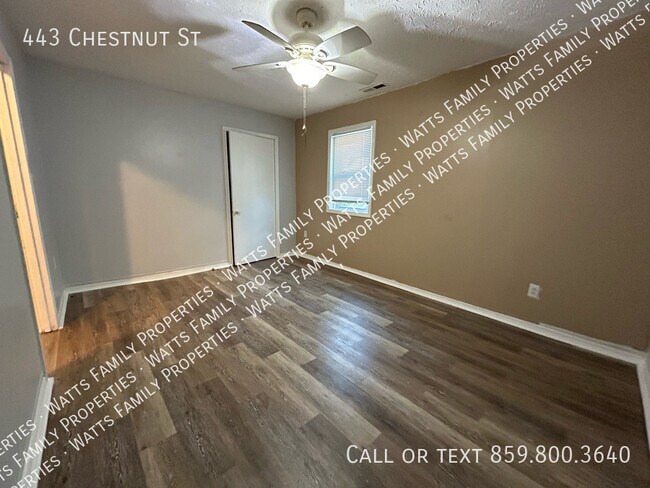 Building Photo - 443 Chestnut St